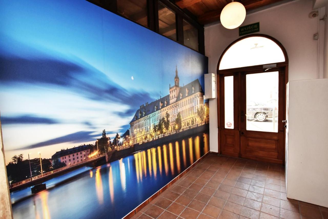 Dukes Hostel - Pokoje Prywatne, Rynek Wrocław Extérieur photo