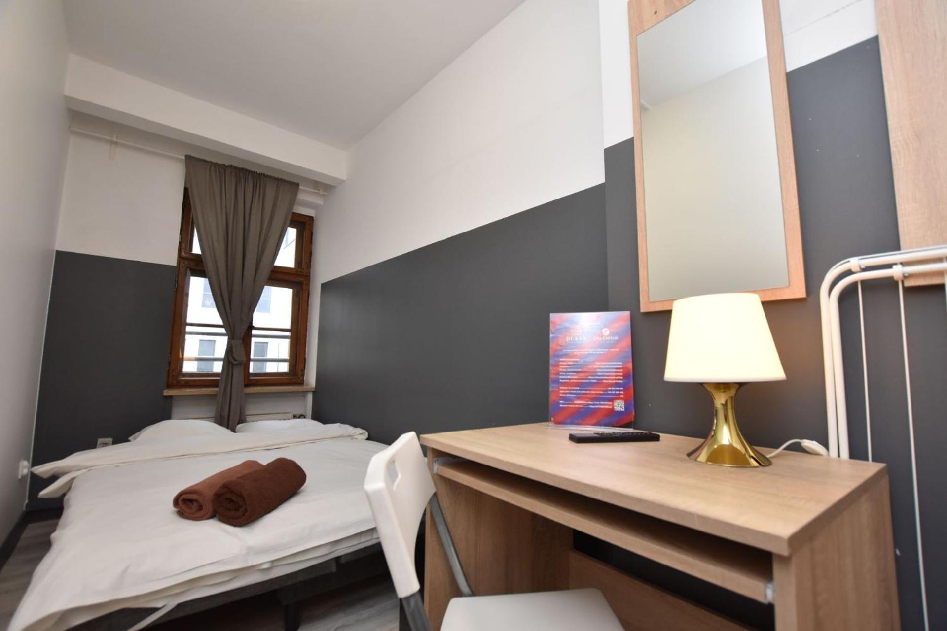 Dukes Hostel - Pokoje Prywatne, Rynek Wrocław Extérieur photo