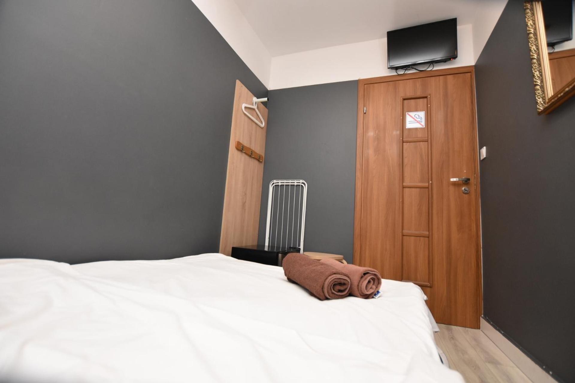 Dukes Hostel - Pokoje Prywatne, Rynek Wrocław Extérieur photo