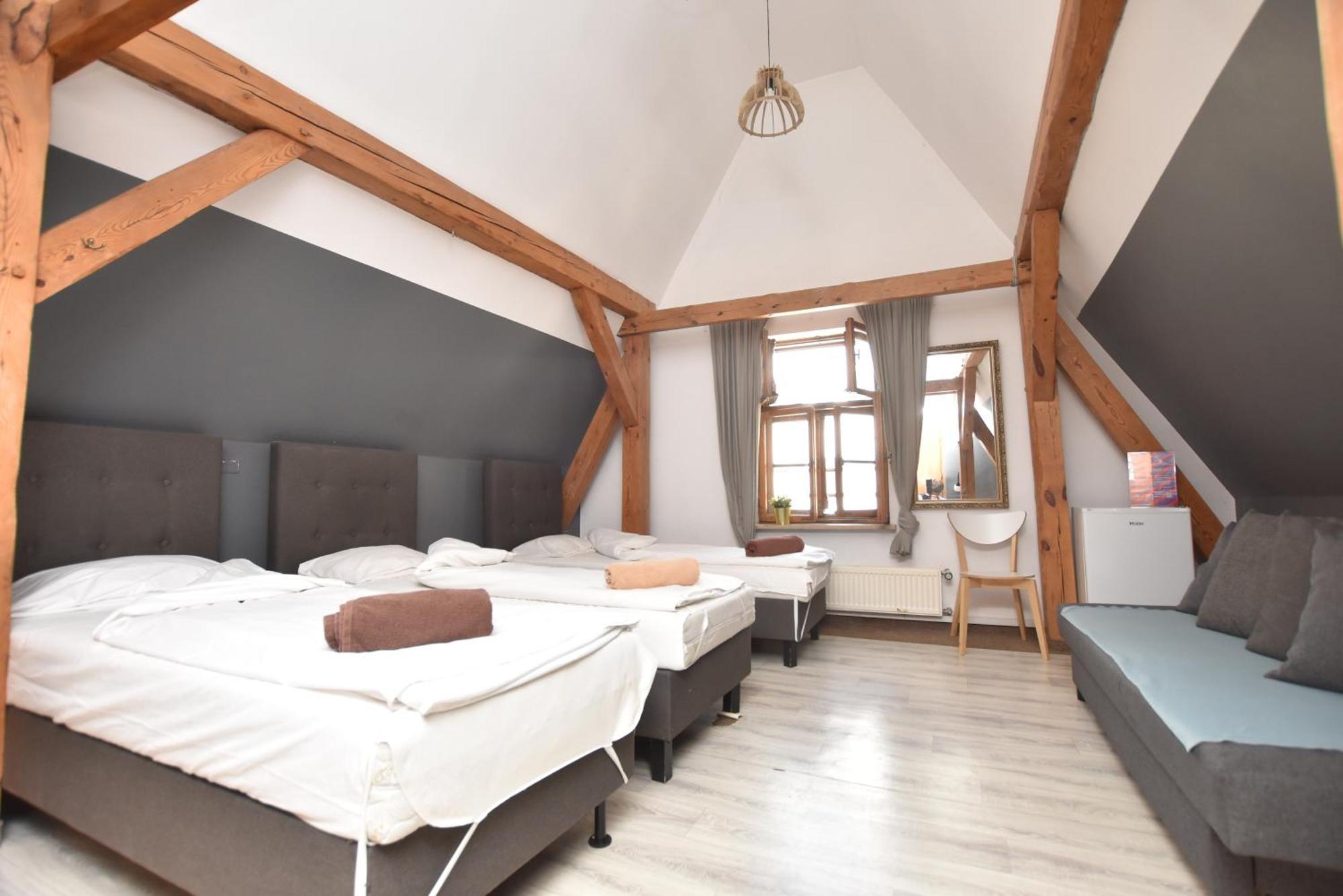 Dukes Hostel - Pokoje Prywatne, Rynek Wrocław Extérieur photo